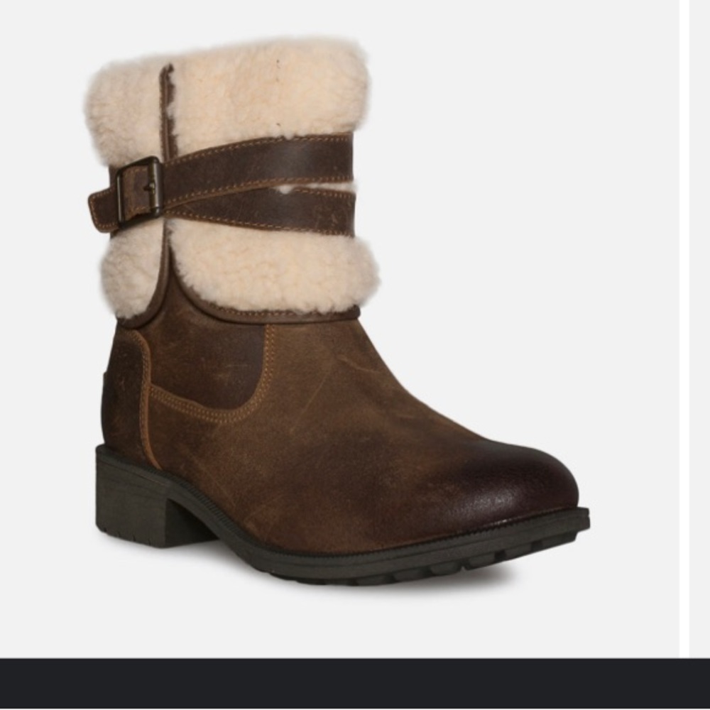 Women’s Ugg Blayre iii Boots in chipmunk excellent condition Size 7
